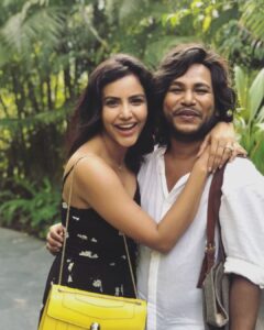 Priya Anand Instagram - Haven't seen this face in over 5 years!!! @sandysartistry You've come a long way since English Vinglish! I'm soooooo proud of u! Nothing but 💖 my friend ✨