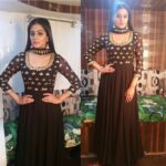 Priyamani Instagram – Wearing this beautiful black floor length Anarkali salwar designed by @eshakoul_official and styled by my ever so awesome @mehekshetty for the launch of #DancingStar3 #colourskannada #