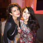 Priyanka Chopra Instagram - Good to c u yaz!! C u soon! missed u @thejohannabraddy #powerpuffgirls @jazmasri