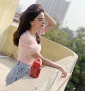 Saba Qamar Zaman Instagram - There is no greater wealth in this world than peace of mind.