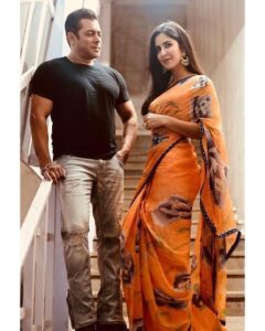 Salman Khan Instagram - सीढ़ी , साड़ी , लड़की #Bharat #Promotions @katrinakaif