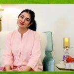 Sarah Khan Instagram – App apni Eid ko special bannanay ke leay kya kartay hain? Comment below and let me know and get a chance to win EIDI with @garnierpakistan 💕 

This Eid, shine with even better preps kyunkay eid ho aur eid ki tiyaarian na ho. 
@garnierpakistan #ramazankareem#eid#tiyaari#garniercolornaturals#pakistan#khushiyaan#haircolor#hairgoals#sarahkhan#colornaturals#sarahkieid