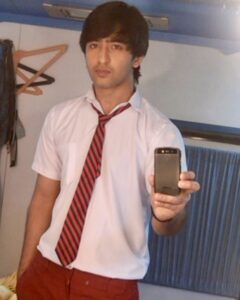Shaheer Sheikh Instagram - Best Of Luck Nikki
 2011 @disneyindia 
#madMe #shaheersheikh