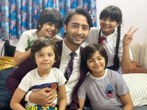 Shaheer Sheikh Instagram - Was almost impossible to get so much cuteness in one frame but I managed it somehow.. #KRPKAB