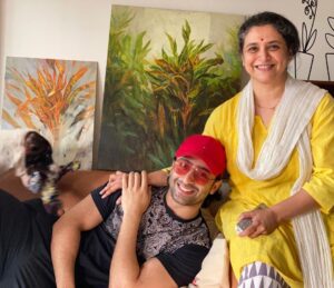 Shaheer Sheikh Instagram - Feeling blessed.. #bestgiftever @supriyapilgaonkar