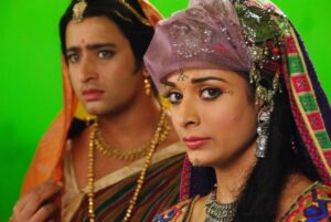 Shaheer Sheikh Instagram - Girls just wanna have fun 😛  #swipeleft 
@poojabsharma A wonderful co-actor, who would put up with all our madness & mischief and still stay calm. 
Her fantastic work is for all to see, but even behind it all she’s one of the most sensible, balanced human beings 🙏 
#DownMemoryLane #fromthebeginning #bachpanse #stayhome #staysafe
