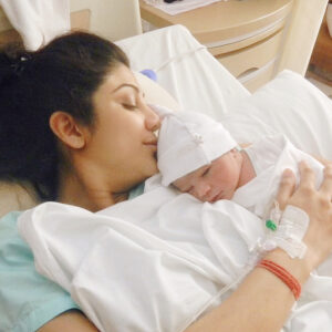 Shilpa Shetty Instagram - 21st May 2012 😇A new me was born. 6yrs today..The dichotomy of wanting you to be my baby forever and excitement of seeing you grow up and your achievements in this life..Difficult choices!! Want to hold you in my arms for longer today, like when you were a baby.. the toddler is gone ,now there’s a little boy and tomw there will be a young man in his place .. but you will always be my baby.. Happy birthday my son, love you more than you would ever know😘😇#unconditionallove #birthdayboy #6 #gratitude #blessings