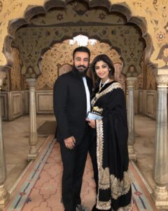 Shilpa Shetty Instagram - My Knight in shining armour😍 @rajkundra9 ,Thankyou for making me feel like a queen 😍😘😬#hubbylove #happiness #gratitude #blessed #mine #soulmates