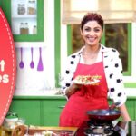 Shilpa Shetty Instagram - Tomorrow's recipe is sure to resonate with a lot of people! It's a tasty tangy treat and good for any occasion so do watch for it! #SwasthRahoMastRaho #TheArtOfLovingFood