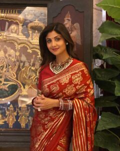 Shilpa Shetty Instagram - RED-dy Shetty Go! Happy Karvachauth, Ladies ❤️🌙 ~ Saree: @masabagupta Necklace: @goenkaindia . . . . . #KarvaChauth2020 #SareeNotSorry #festiveseason #festivals #sareelove