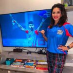 Sunny Leone Instagram – Go Mumbai Mavericks!! 💪
I am so excited to watch if @tanujvirwani and his team can clinch another PPL victory!! Watch the second season of super intense #InsideEdge2 only on @primevideoIn now!! 🏏 Sunny Leone