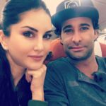 Sunny Leone Instagram - Off to Mauritius with @dirrty99 and the entire intezaar crew!