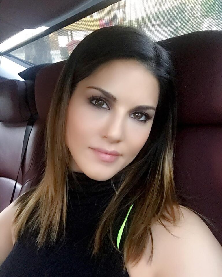 Sunny Leone Instagram - This week I'm on the go every min...breakfast...workout... rehearsals...lunch... rehearsals...repeat next morning!