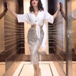 Sunny Leone Instagram – New Years glam!

Sequence Skirt by @mirrorthestore
Styling by @hitendrakapopara assisted by @sameerkatariya92