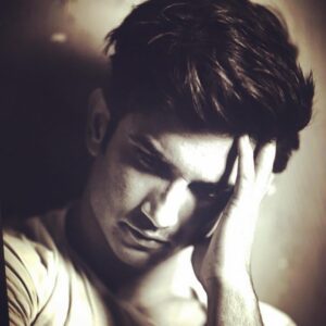 Sushant Singh Rajput Instagram - कोई ढूंढने भी आये, तो हमे ना ढूंढ पाए
तू मुझे कहीं छूपा दे, मैं तुझे कही छूपा दूँ
मेरे दिल में आज क्या है, तू कहे तो मैं बता दूँ...🎶❤️
#साहिरलुधियानवी 💥