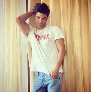 Sushant Singh Rajput Instagram - ‘But have you ever considered how fast you’re really moving when it seems you’re not moving at all?’ 💨 
#Fraknoi #astronomer 🚀 💫