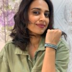 Swara Bhaskar Instagram - Did you know that 1 in every 50 Indians, over 26 million individuals have Intellectual Disability (ID). In spite of the colossal figure, we as a society still remain largely unaware of this space and we are unable to actively address the needs of these individuals. Those with ID are some of the most marginalized and excluded groups of children, experiencing widespread violations of their rights. By wearing the INCLUSION BANDS we commit to a world that is stronger for all. The Jai Vakeel Foundation, working in the space of Intellectual disability has partnered with Chanakya School of Craft to create a powerful collaboration of thought and inclusion. Come be a part of the story. Wear this band. Inspire others. JOIN THE MOVEMENT - SaltScout.com/JaiVakeel #choosetoinclude #jaivakeelfoundation #chanakyaschoolofcraft @jaivakeel @chanakya.school @vroonstermonster