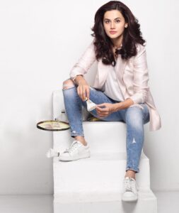 Taapsee Pannu Instagram - #InItToWinIt 
#Pune7Aces 
#PBL4 
@kri_talent 
#newbeginning