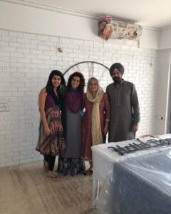 Taapsee Pannu Instagram - 2 years back the day the family reunited in Mumbai to do the paath at the new apartment. Special occasions call for special gestures and spending that day in a semi ready apartment with all of us together was definitely memorable. 
And yes we did get the Kadha prashaad in the end 💁🏻‍♀️😁 #Throwback #QuarantinePost #Archive