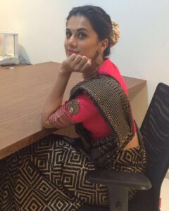 Taapsee Pannu Instagram - This one is from one of the events I went to early on in my career. My makeup n hair skills were put to test. N yes , saree draping skills included. 
So a presentable output means I passed! The point is, years from then the skills remain as good/bad as they were back then, sarees still remain my favourite, flowers in my hair is still my favourite accessory and I still don’t like putting nail paint so I’m almost a pro at hiding my fingers in a picture I don’t want them to show 💁🏻‍♀️
#majorthrowback #Archive #QuarantinePost