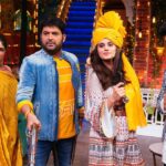 Taapsee Pannu Instagram – A fun filled episode which turned out to be more of “mummy special” tune in to The Kapil Sharma Show today 9:30pm on Sony TV ! 👏🏼👏🏼👏🏼
#TheKapilSharmaShow 
#SaandKiAankh 
@kapilsharma @sonytvofficial