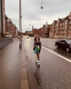 Taapsee Pannu Instagram - Crossing another milestone in this joyride called ‘life’ and important safety measure to learn is “don’t take yourself too seriously” now beep beep make way for my chariot 🤪🦁 👑