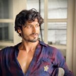 Vidyut Jammwal Instagram - The frown before the approaching smile.💫