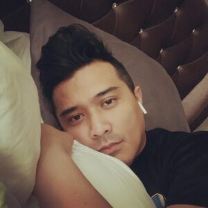 Aaron Aziz Thumbnail - 35.9K Likes - Most Liked Instagram Photos