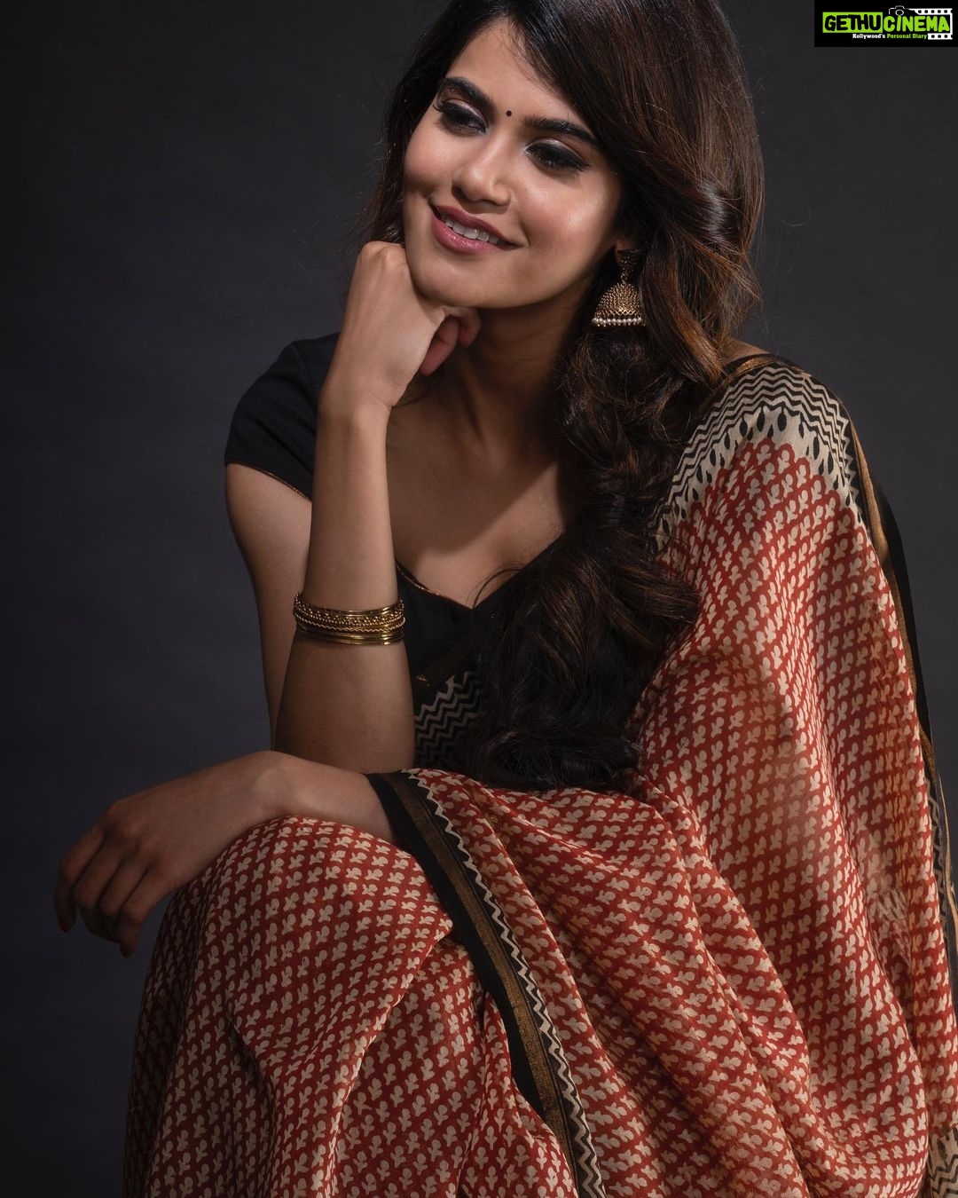 Actress Aditi Sudhir Pohankar Instagram Photos and Posts May 2020 ...