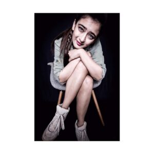 Akshara Haasan Instagram - Mid week Blooms.

Photography @vigneshwaranbupathy