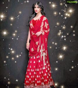 Anjali Lavania Instagram - Happy Diwali 

May the supreme light illumine your minds, enlighten your hearts and strengthen the human bonds in your homes and communities.

An occasion to celebrate victory over defeat, light over darkness, awareness over ignorance, an occasion to celebrate life. May this auspicious occasion light up your life with happiness, joy and peace.

Warmest Wishes 
Anjali 

#happydiwali #feelingfestive #anjalilavania