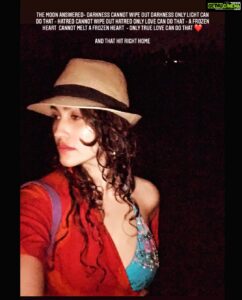 Anjali Lavania Instagram - Darkness cannot wipe out darkness only light can do that ….hatred cannot wipe out hatred only love can do that.

Swipe right to read the moonlit story from the beginning….

#moonlitnight #eternalromantic #anjalilavania #howtomeltafrozenheart #storytime #inlovewithlove
