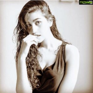 Anjali Lavania Instagram - Watchin', I keep waiting, still anticipating love

Never hesitatin' to become the fated ones

Turning and returning to some secret place to hide

Watchin' in slow motion as you turn to me and say, my love 

You take my breath away 😍

Love love this song from one of my favourite movies - guess which one?

#takemybreathaway #anjalilavania #waitingfortheone #twinflame #eyesspeak #romanticsongs