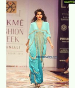 Anjali Lavania Instagram - Life's not a race, it's a catwalk. It's not about being the first all the time, it's about being confident of where you are.... 🧚🏻‍♀️

#catwalk #anjalilavania #modellife #runwaymodel #fashionweek #arabiannights