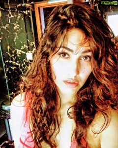 Anjali Lavania Instagram - True Love is innocent because it’s timeless, guileless and ageless.

Nothing can taint it - its priceless - it’s worth cannot be manipulated by time, money or power!

Because When you love someone with all your heart ❤️- there is no room for prejudice, hatred and judgment.

So tell me dear ones have you ever loved someone with all of your heart? 

Are you capable of loving someone and accepting them for who they are in this very minute - with all of their flaws?

Most importantly are you capable of loving yourself and all of your flaws?

Loving  flaws doesn’t mean you don’t work on improving yourself - it just means you love the process - each step of the way by soothing any traces of self hatred and self criticism.

How do you speak to yourself - listen to your thoughts - they will show you the places you need to love yourself more ..

Learning how to love yourself is the key 🔑 to learning how to love others ….

Love light and blessings 
Anjali 

Theascensionhealer.com

#selflove #truelove #loveyourself #bekind #lovelanguage #selftalk #anjalilavania #higherself #higherselfing #theascensionhealer