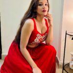 Antara Biswas Instagram - Sometimes I Pose… But Sometimes I Pose As Posing ♥️♥️♥️❤️❤️❤️… #goodmorning #world