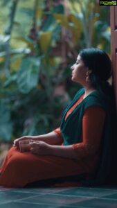 Anu Sithara Instagram - Manjil virinja poove 🌸
@vishnuprasadsignature ❤️