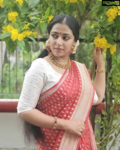 Anu Sithara Instagram - കേരളപിറവി ആശംസകൾ