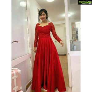 Aparna Vinod Instagram - Swipe right ➡️to see how I feel when my heart says yes and my mom says no. 

@vaiga_sukumar 
#mom #mother #red #reddress  #gown #princessvibes #ootd #lbd