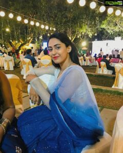 Aparna Vinod Instagram - 💙𝕃𝕖𝕥 𝕥𝕙𝕖 𝕓𝕝𝕦𝕖 𝕤𝕜𝕪 𝕞𝕖𝕖𝕥 𝕥𝕙𝕖 𝕓𝕝𝕦𝕖 𝕤𝕖𝕒 𝕒𝕟𝕕 𝕒𝕝𝕝 𝕚𝕤 𝕓𝕝𝕦𝕖 𝕗𝕠𝕣 𝕒 𝕥𝕚𝕞𝕖💙