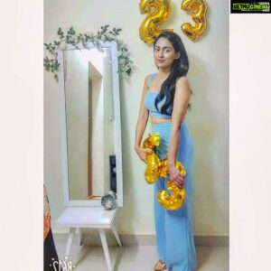 Aparna Vinod Instagram - February is mine 
#birthday #birthdaygirl #blue #goldballoons #23 #23rdbirthday #love #loveblue #aparna #aparnavinod #happymood #happypic