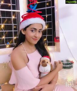 Aparna Vinod Instagram - Merry Christmas #latepost #xmas #christmas #home #santa #santaclaus #forevernew #celebration