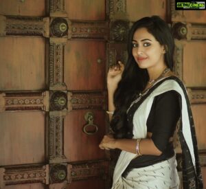 Aparna Vinod Instagram - PC : @abhijithsk.photography #aparnaphotoshoot #aparnavinod #aparna