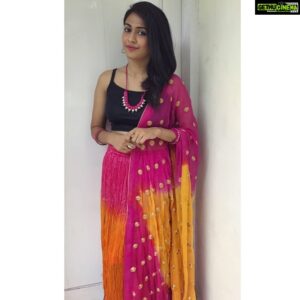 Aparna Vinod Instagram - A thought that comes to every girl's mind every morning, "i have nothing to wear". But we just need a little inspiration to mix n match and wear all those outfits in our wardrobe that we think we will never wear again.And this is one of those. My mom bought me this skirt when i was in 7th standard. And its now that I'm wearing it.  #aparna #aparnavinod #komalpandeyinspired #colourful #ethnic #traditional