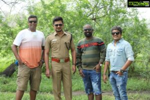 Arunraja Kamaraj Instagram - #NenjukkuNeethi 

on spot with @udhay_stalin sir :) And the pillars of the visuals Dop @dineshkrishnandop and art dir @meevinn (Vinoth rajkumar )