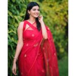 Athulya Ravi Instagram - Be patient with yourself ❤️❤️ #bepatientwithyourself #patience #love #red ❤️ M&H @arupre_makeup_artist Akka 😍 Red saree and blouse by @kiaraa_couture ❤️ Clicked by @pk_views ❤️ Thank you for guiding me @drashaqueen @complete_cosmetic_care ❤️