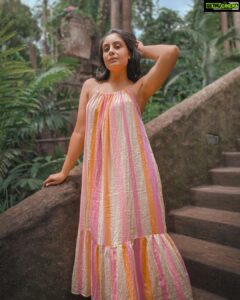 Bhanushree Mehra Instagram - Pause & Reflect 
.
.
.
.
.
.
#pauseandreflect #taketimeforyou #connectwithnature #connectwithyourself #innerself #calmness #lookaround #findbeautyineverything #instagram #dailypost #bhanushreemehra
