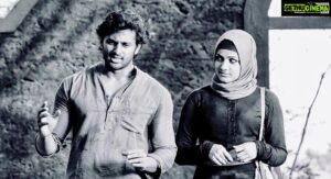 Chandini Sreedharan Instagram - Happy Birthday to the guy I’ve argued with as much on screen as of!! Years have gone by, many things have changed, but you will always remain the same 🐒 to me haha 🤪 I’m so excited for all the exciting things coming up for you, including your own production house & it’s releases!! Wishing you only love, happiness, good health, peace of mind & success in everything you do always!! Keep growing but never lose that annoying kid in you ha & I’ll keep annoying you as well!! 😄👊🏻❤️ @iamunnimukundan (& yes, here’s a pic of him telling me what to do & me pretending to listen 🤭) #HappyBirthday