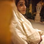 Dipika Kakar Instagram - you look the best... when u wear what your heart loves...because thats what makes your soul feel beautiful!!!! #loveforethnicwear