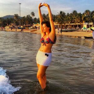 Hamsa Nandini Instagram - Close your eyes and you will see....
.
#throback🔙 #missingthebeach #swanstories